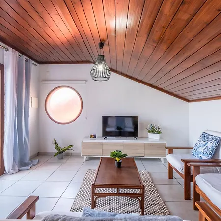 Casa Del Mar Ii By Galmi * Arco de São Jorge